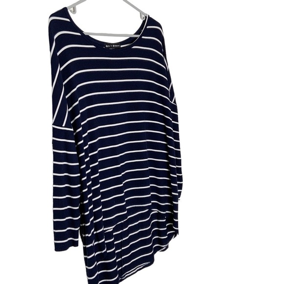 Sin + Sinners black striped top. High low with long sleeves. Size L - Picture 3 of 6